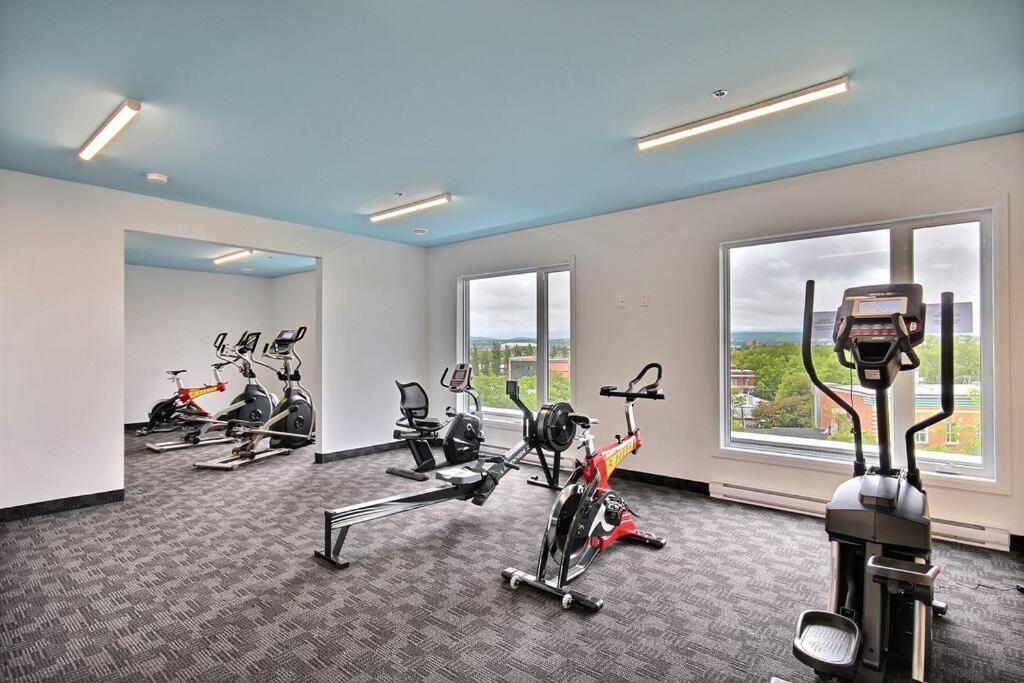 شقة Penthouse With Free Indoor Parking Downtown مدينة كويبيك المظهر الخارجي الصورة